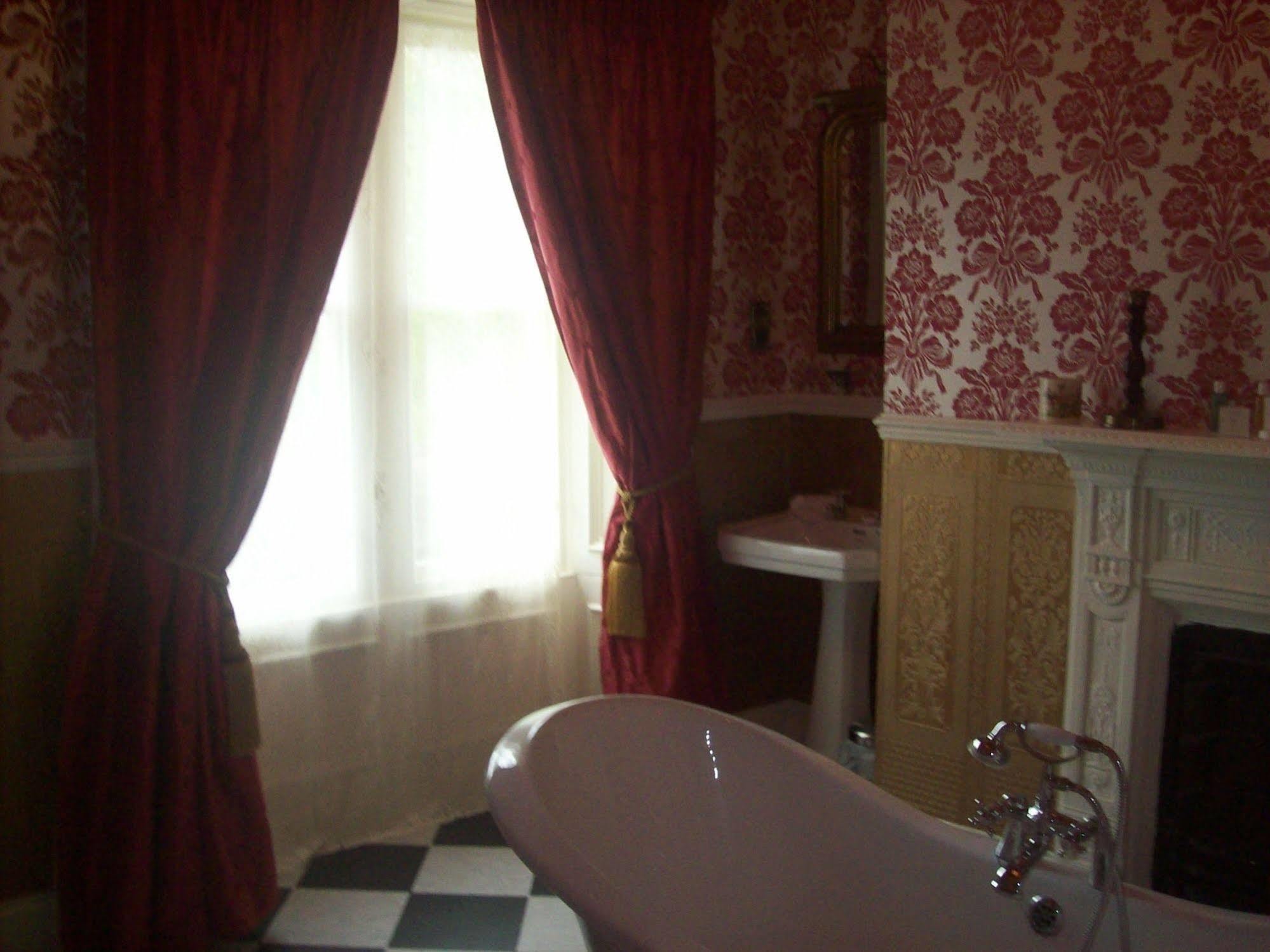 Quali sono i migliori hotel vicino a Warkworth Castle & Hermitage? Amble Esterno foto
